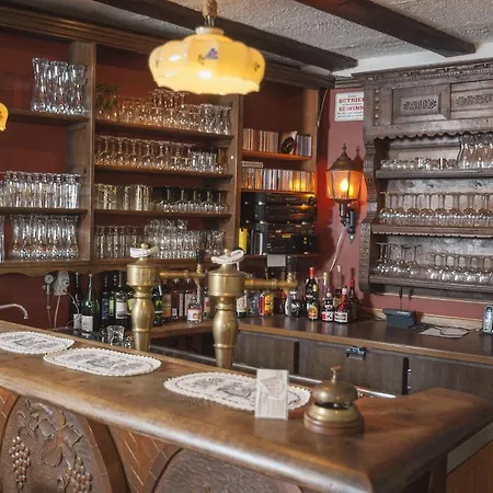 Bed & Breakfast Alte Weinstube Burg Eltz Treis-Karden