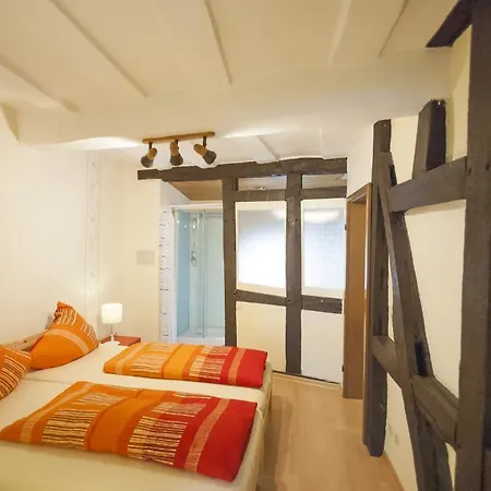 Bed & Breakfast Alte Weinstube Burg Eltz Treis-Karden