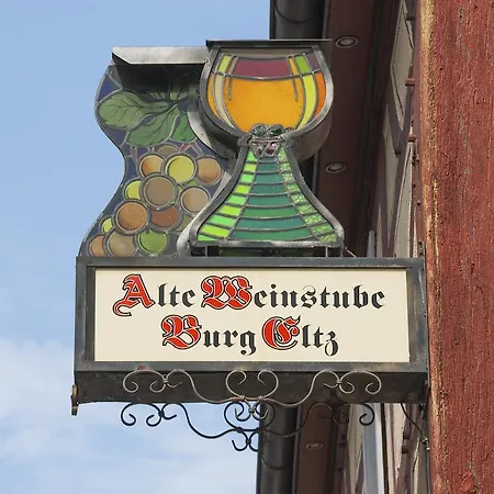 Bed & Breakfast Alte Weinstube Burg Eltz
