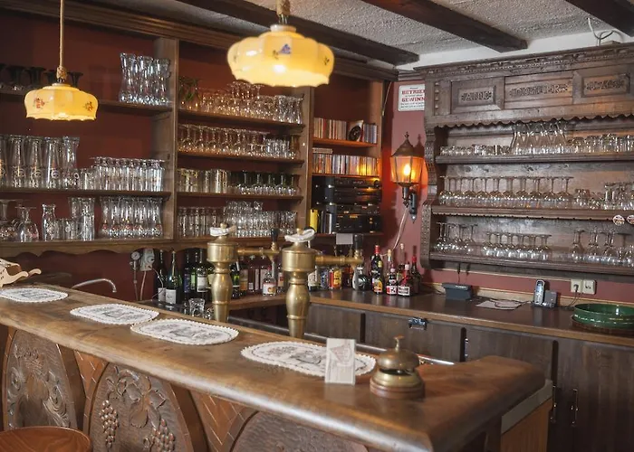 Bed & Breakfast Alte Weinstube Burg Eltz Treis-Karden